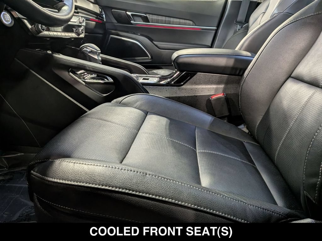 Used 2024 Kia Telluride SX w/ Towing Package AWD/4WD image 19