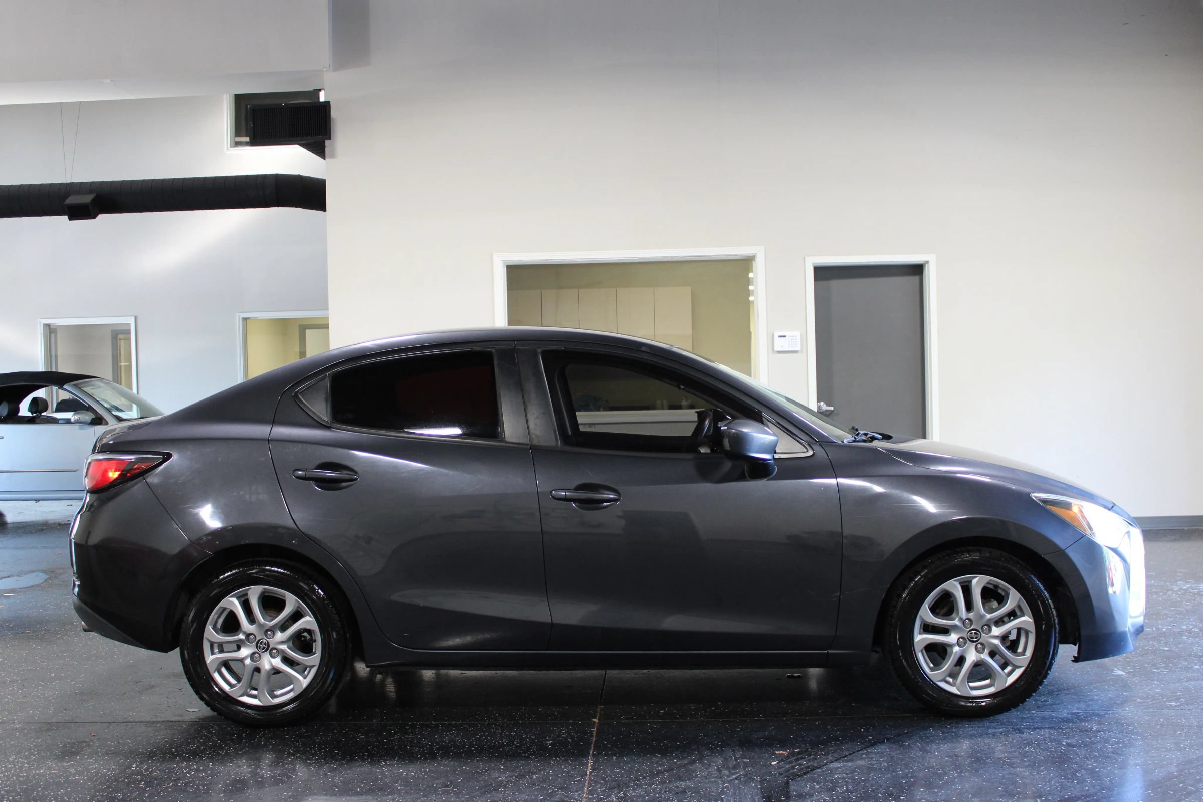 Used 2016 Scion iA FWD image 2