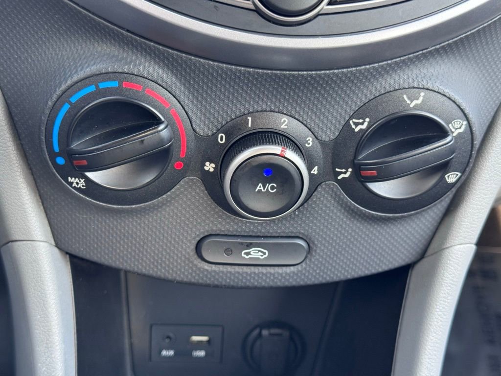 Used 2015 Hyundai Accent GLS image 8