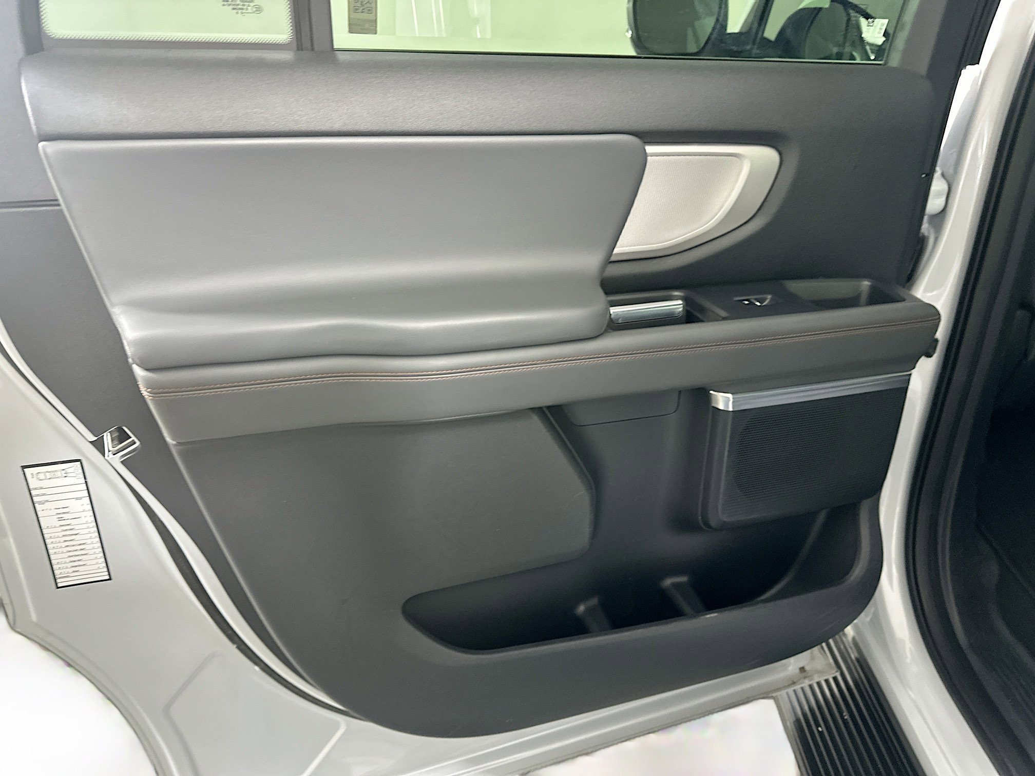 Used 2025 Ford Expedition Max Active image 26