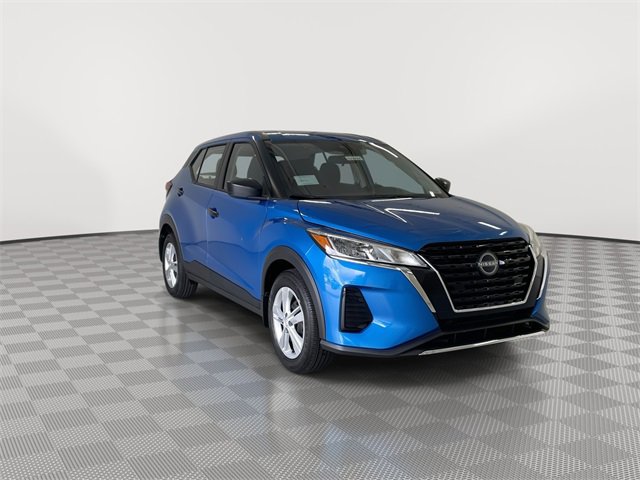 Certified 2025 Nissan Kicks Play S image 2