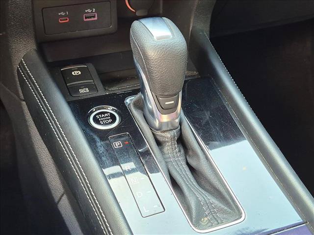 Used 2022 Nissan Kicks SR FWD image 11