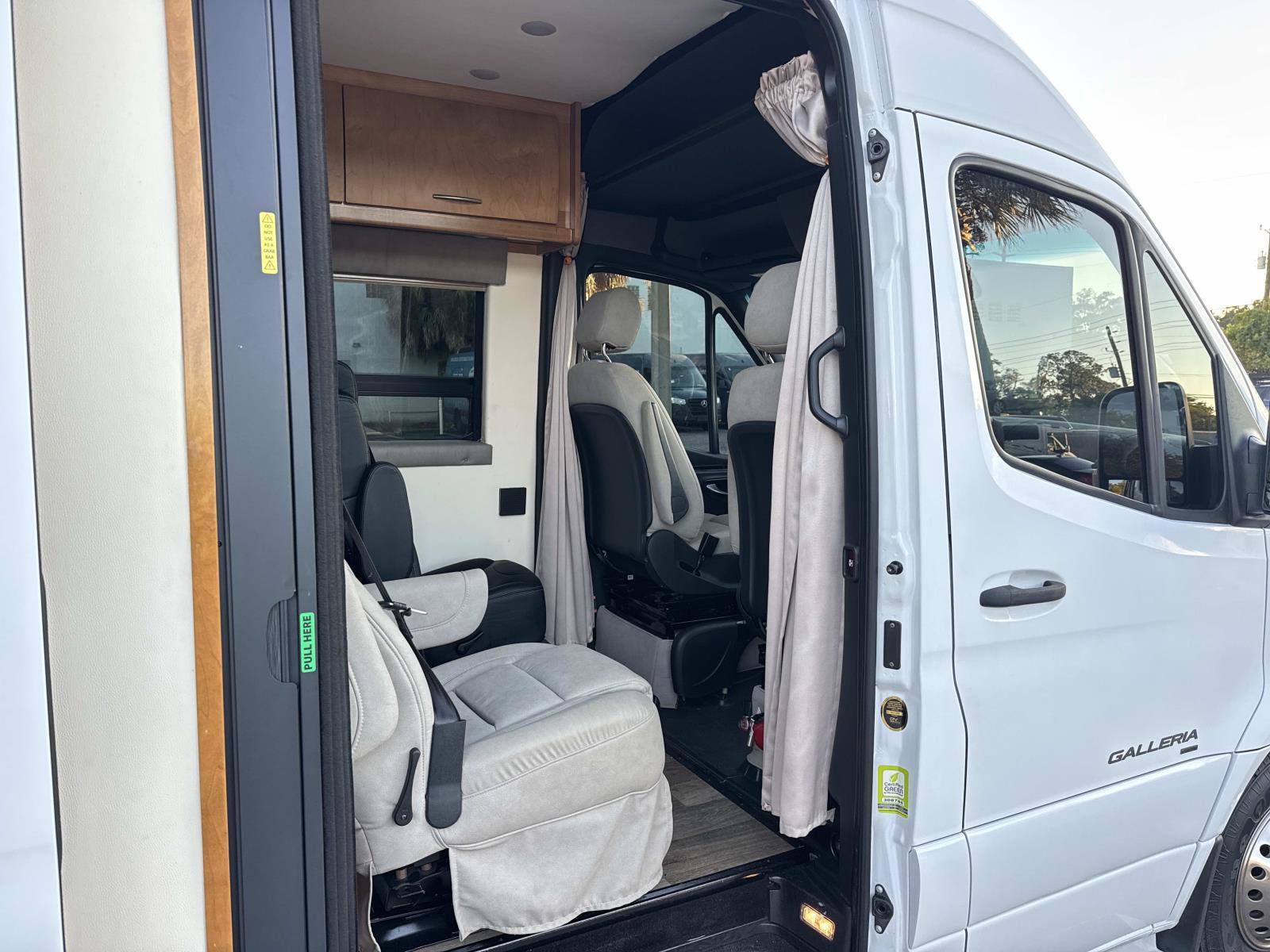 Used 2020 Mercedes-Benz Sprinter 3500 image 15