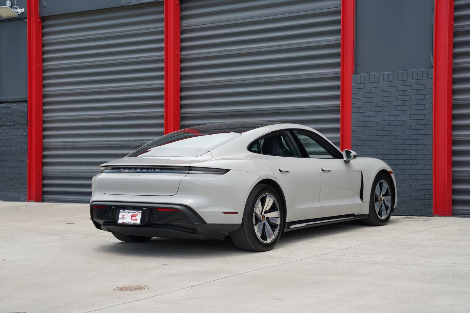 Used 2023 Porsche Taycan RWD image 10