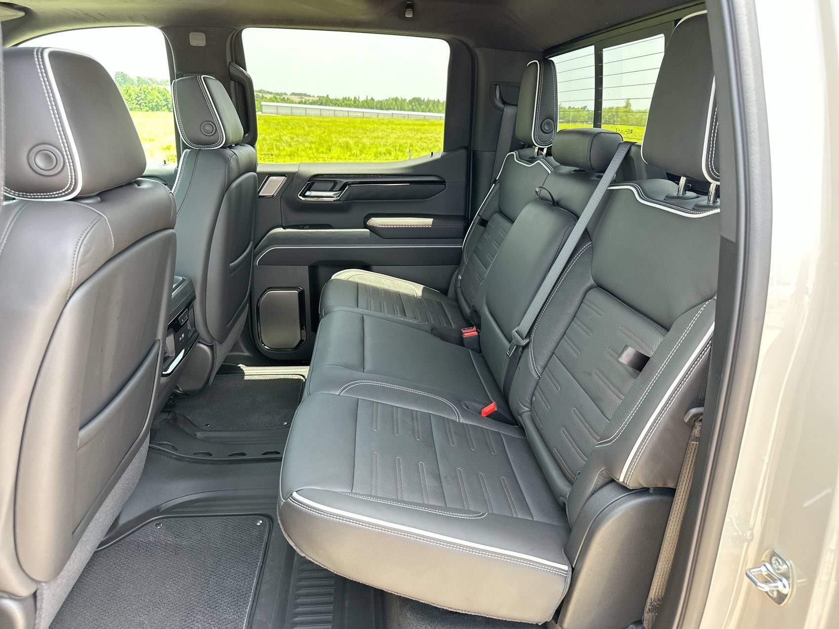 Used 2026 GMC Sierra 1500 AT4X AWD/4WD image 23