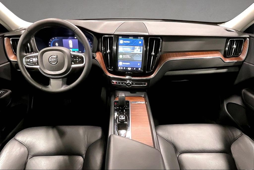 Certified 2023 Volvo XC60 B5 Plus w/ Climate Package AWD/4WD image 7