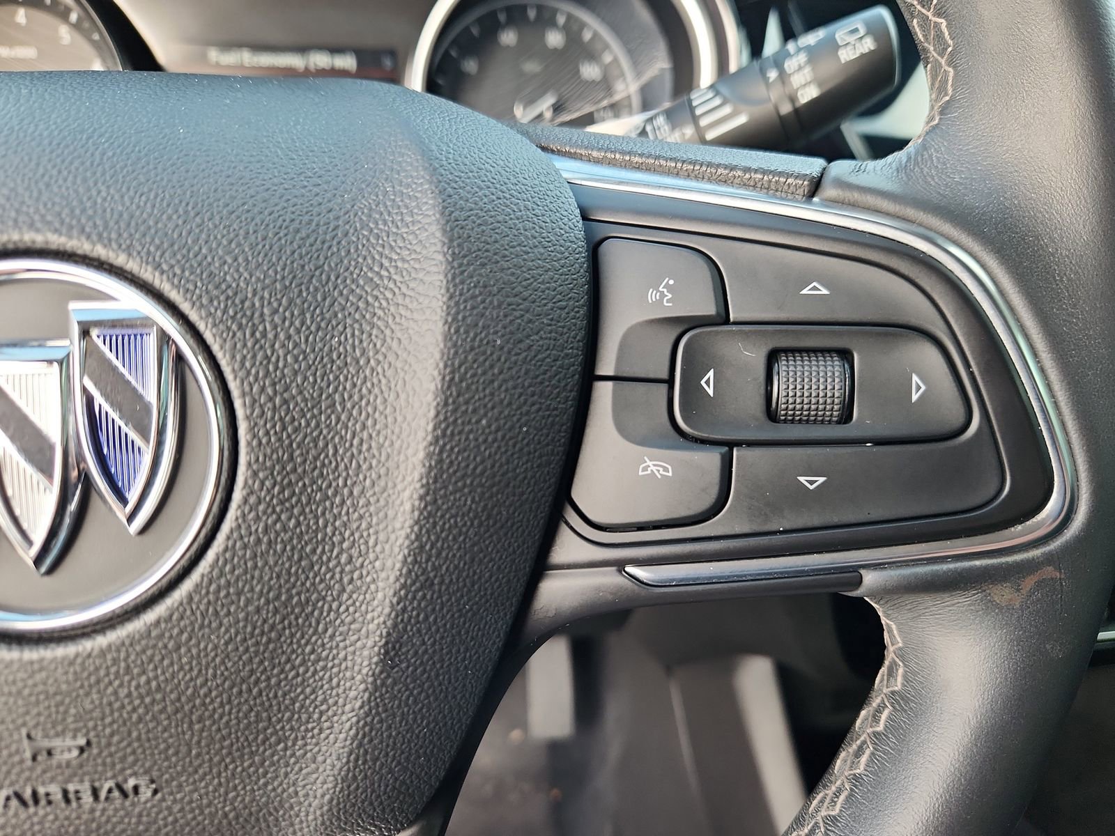 Used 2023 Buick Encore GX Select image 21