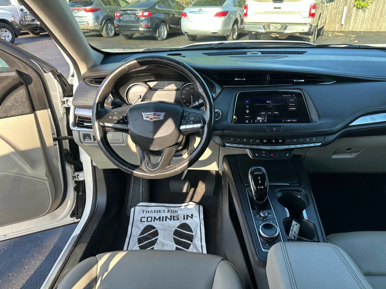 Used 2020 Cadillac XT4 Luxury w/ Cold Weather Package image 20