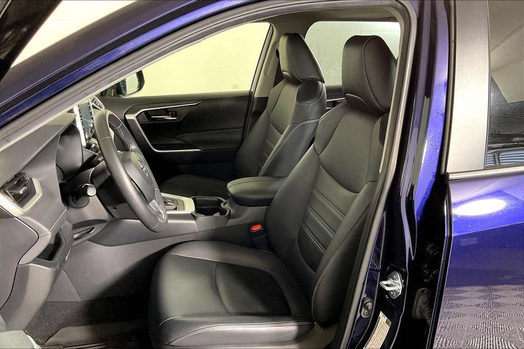 Used 2021 Toyota RAV4 XLE Premium FWD image 24