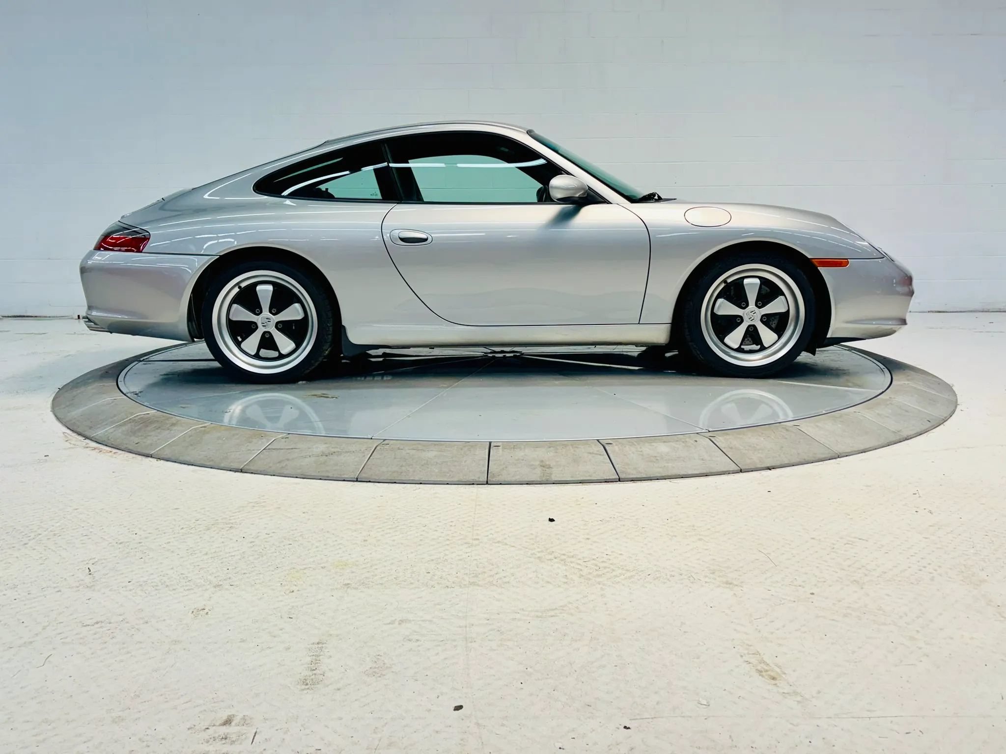 Used 2002 Porsche 911 GT3 RS image 20
