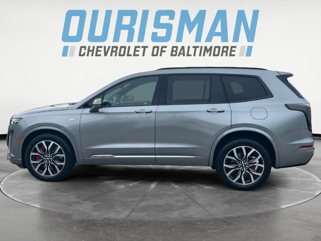 Used 2025 Cadillac XT6 Sport AWD/4WD image 3