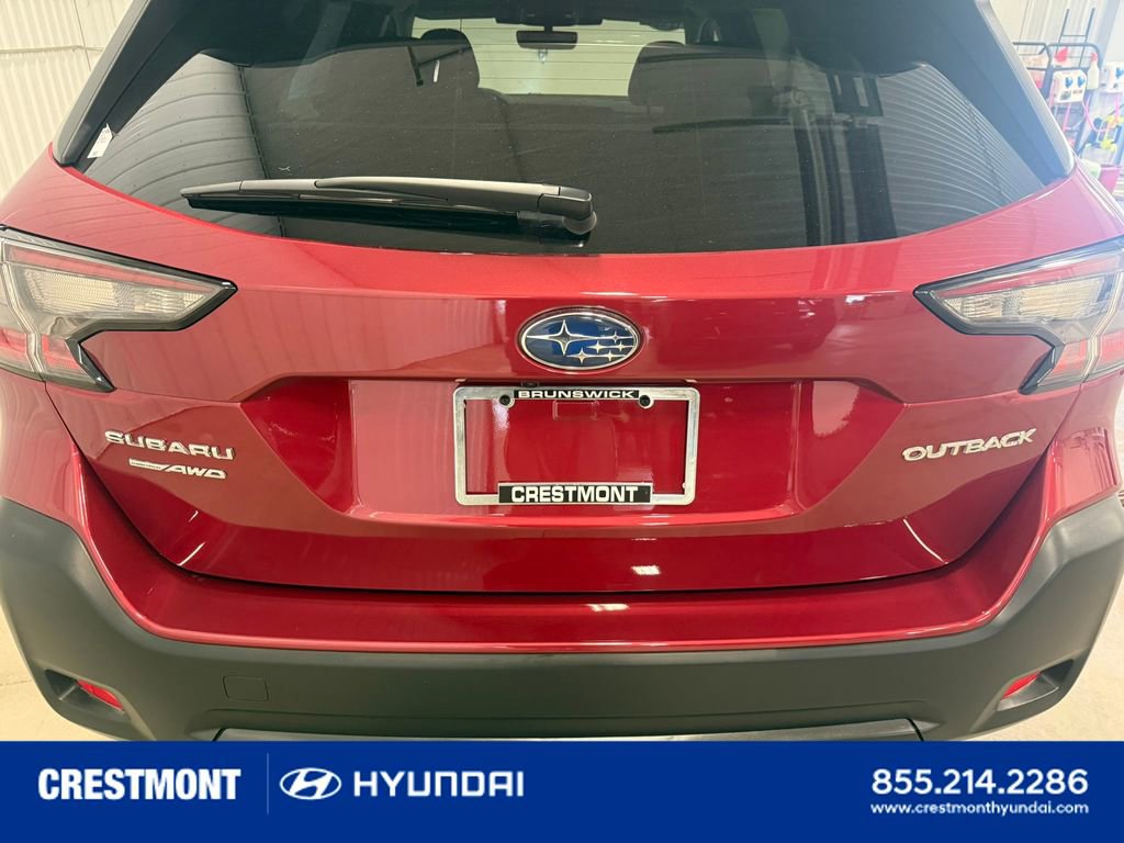 Used 2024 Subaru Outback Premium AWD/4WD image 17