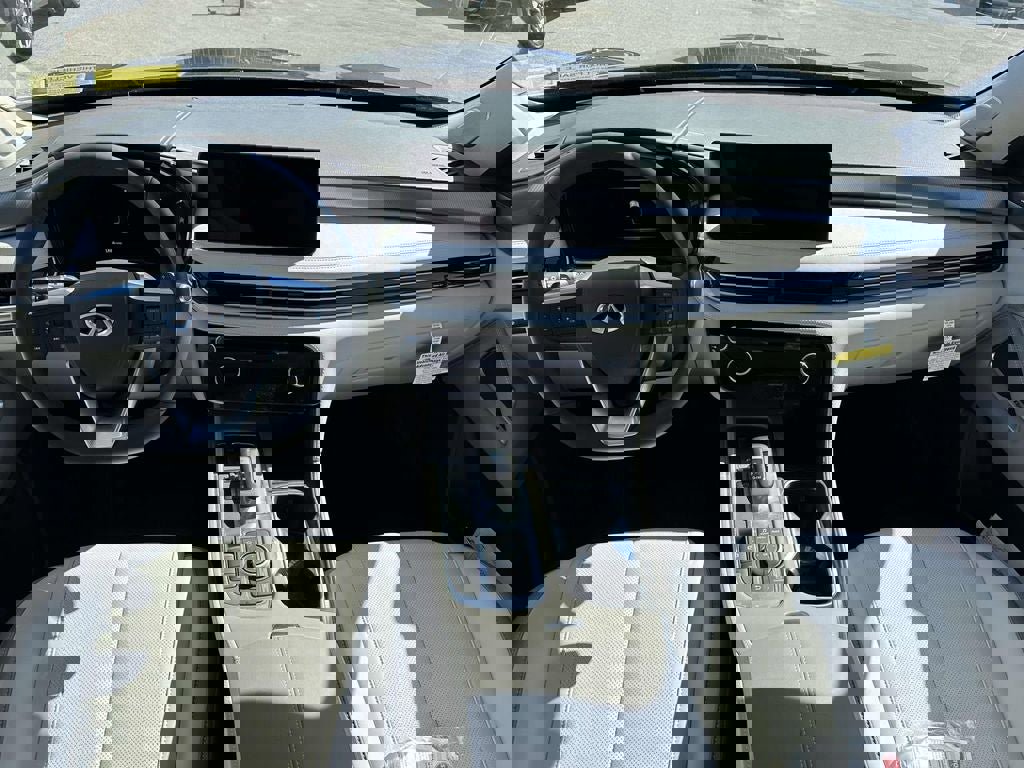 Used 2026 INFINITI QX60 Luxe w/ Family Package image 15