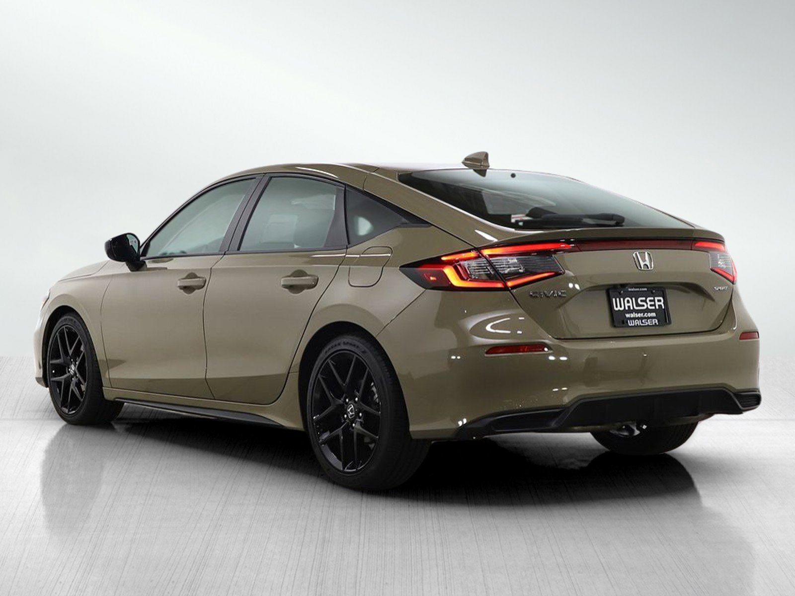 Used 2025 Honda Civic Sport image 3