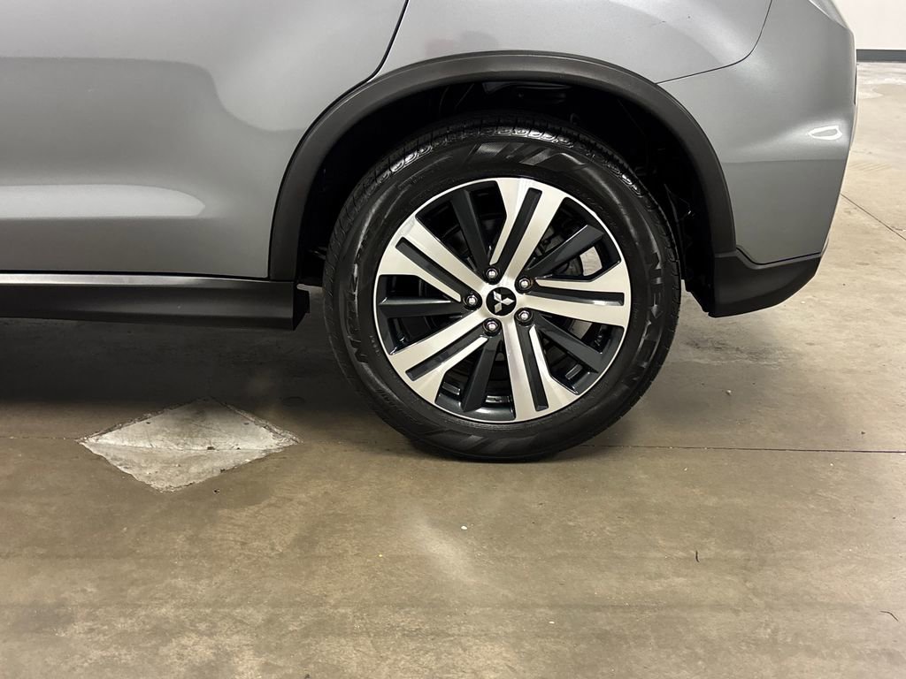 Used 2024 Mitsubishi Outlander Sport AWD image 11