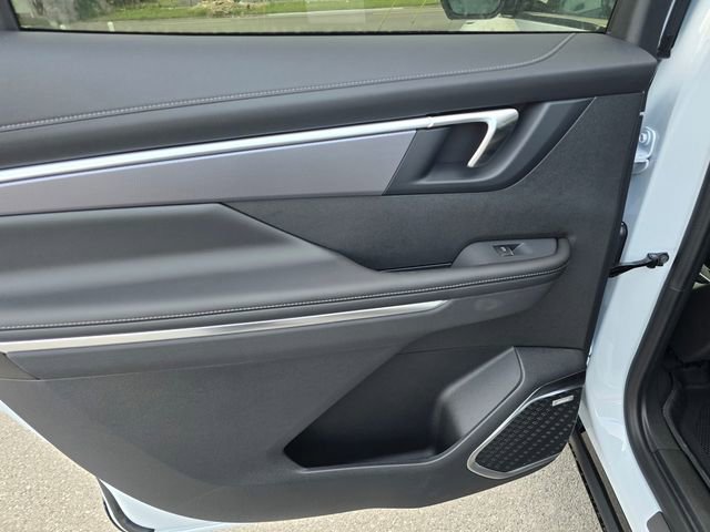 New 2026 Buick Enclave Sport Touring w/ LPO, Floor Liner Package image 12