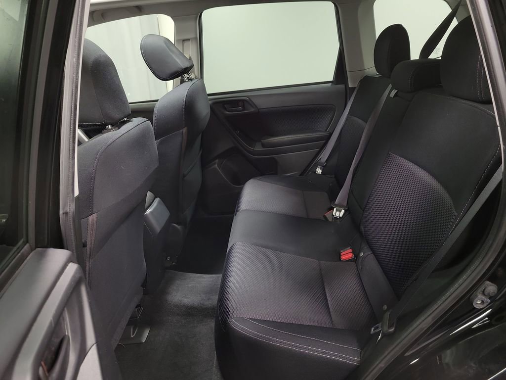 Used 2018 Subaru Forester 2.5i Premium w/ All-Weather Package image 25