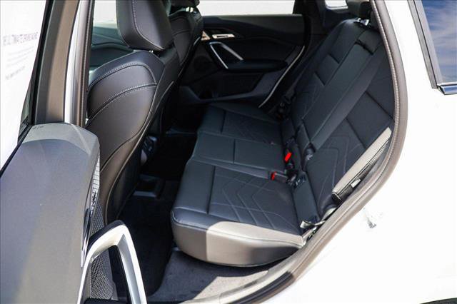 Used 2025 BMW X1 M35i w/ Shadowloine Package image 19