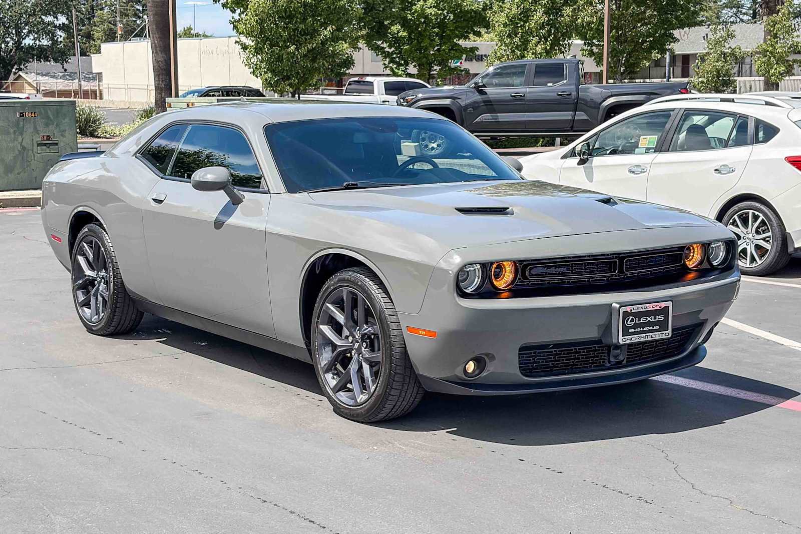 Used 2023 Dodge Challenger SXT w/ Plus Package RWD image 5