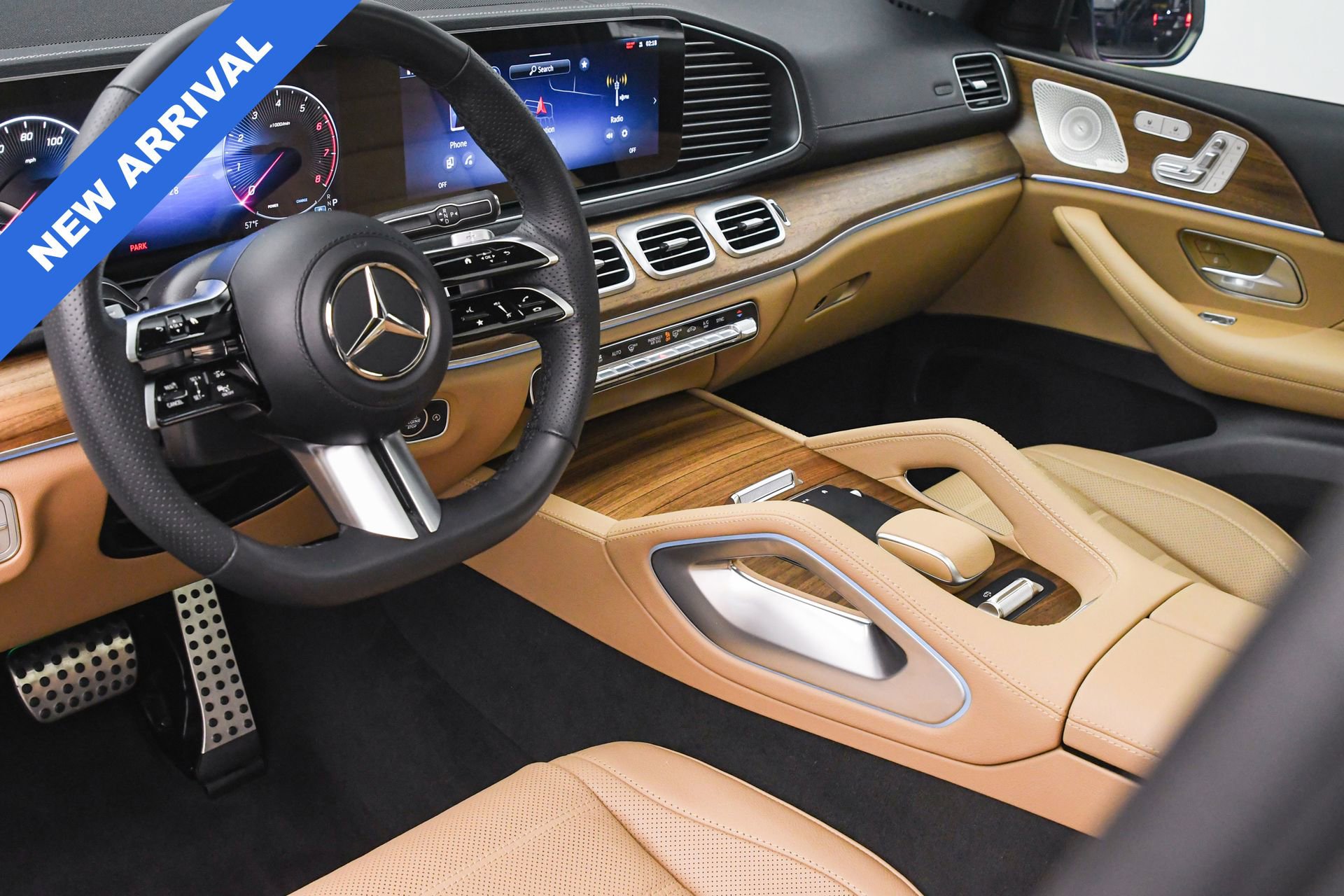 Used 2025 Mercedes-Benz GLS 450 4MATIC image 40