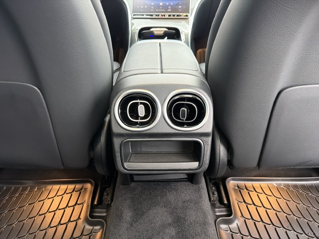 Certified 2026 Mercedes-Benz C 300 4MATIC Sedan image 27