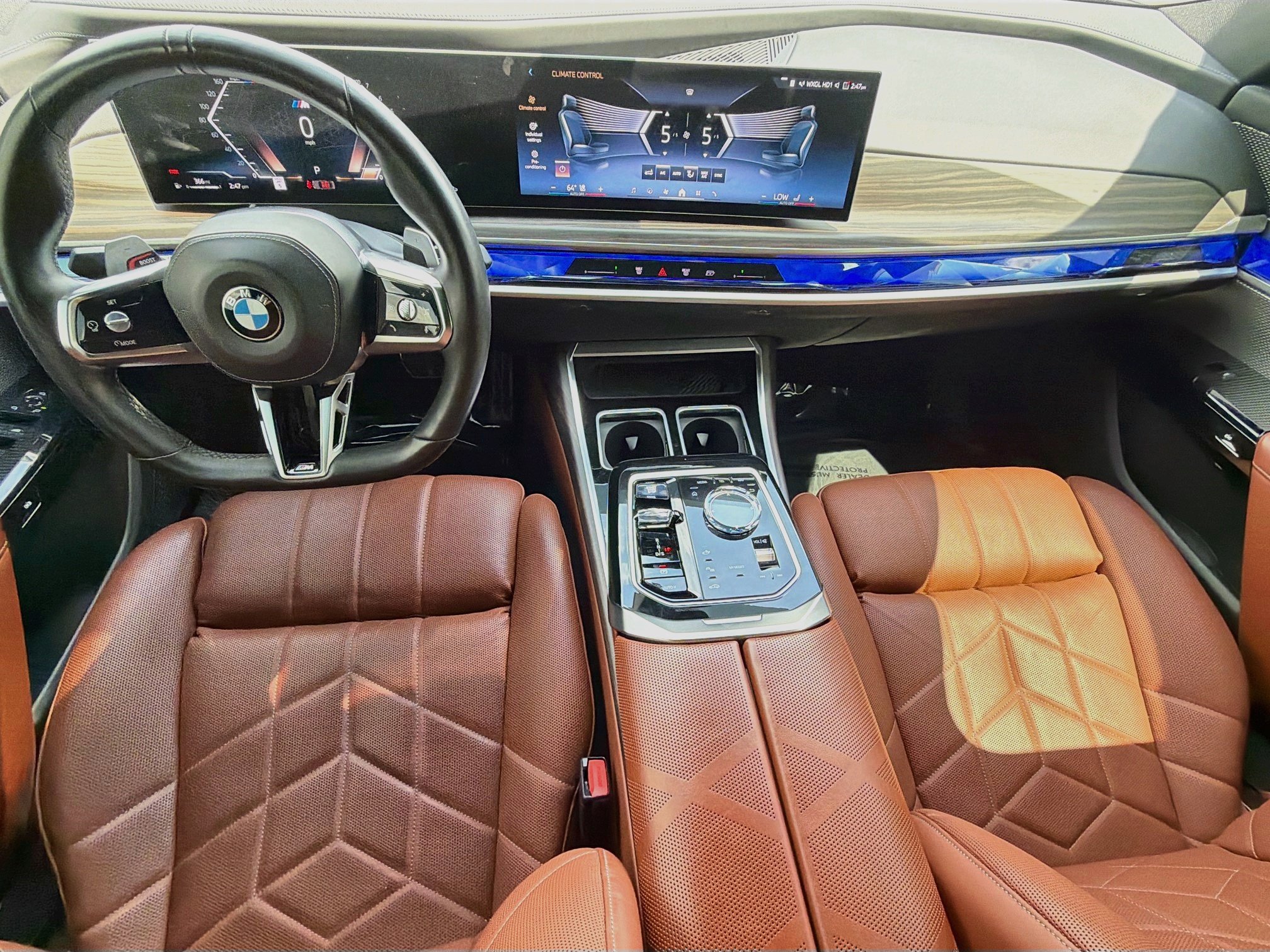 Used 2024 BMW 760i xDrive AWD/4WD image 16
