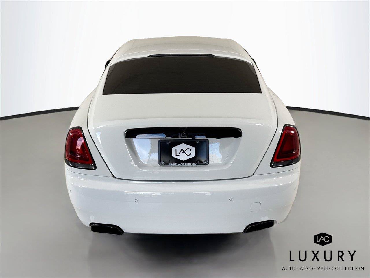 Used 2016 Rolls-Royce Wraith RWD image 7