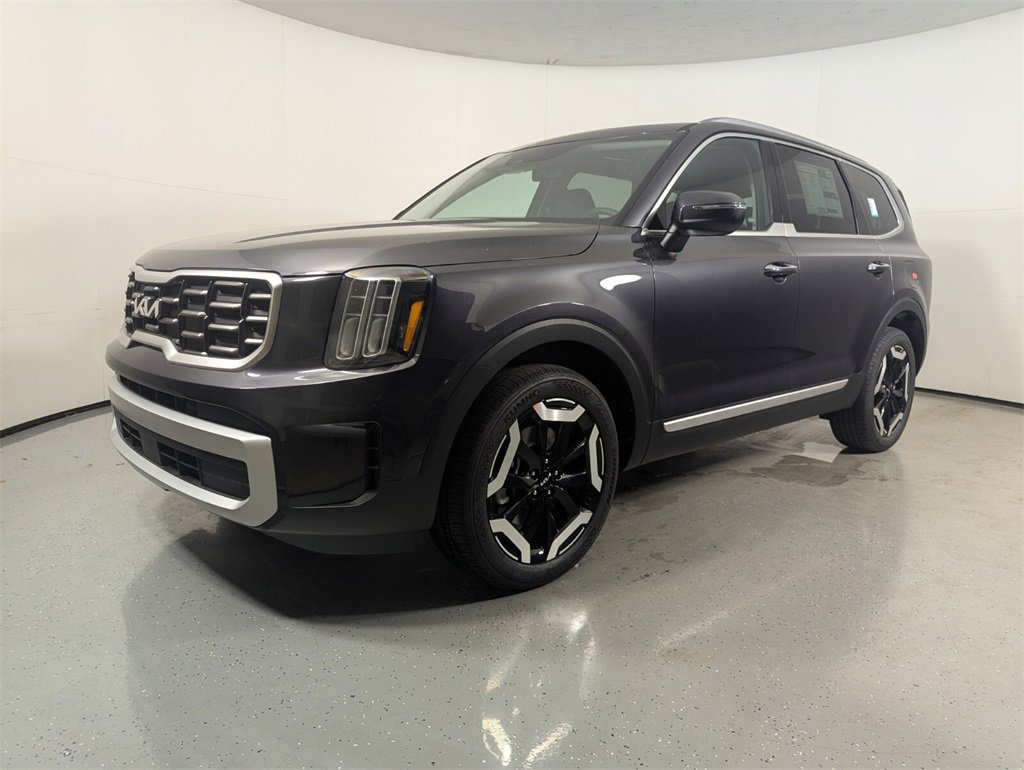 New 2025 Kia Telluride S image 3