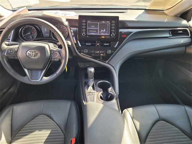 Used 2023 Toyota Camry SE image 9