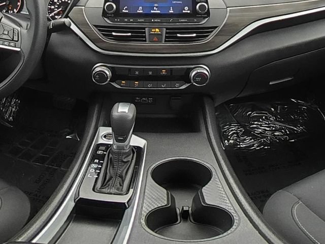 Used 2025 Nissan Altima 2.5 SV FWD image 23