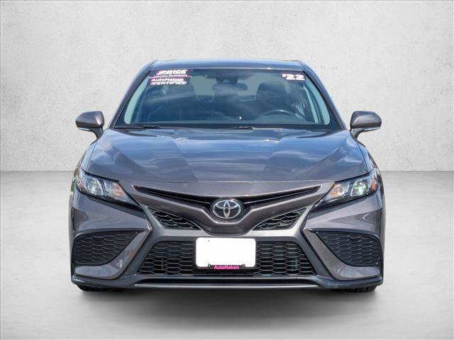Used 2022 Toyota Camry SE w/ Carpet Mat Package (TMS) image 2