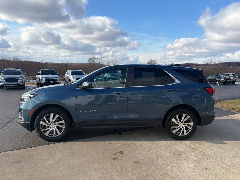 Certified 2024 Chevrolet Equinox LT w/ LPO, Floor Liner Package image 4