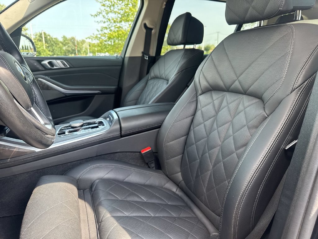 Certified 2025 BMW X7 xDrive40i AWD/4WD image 15