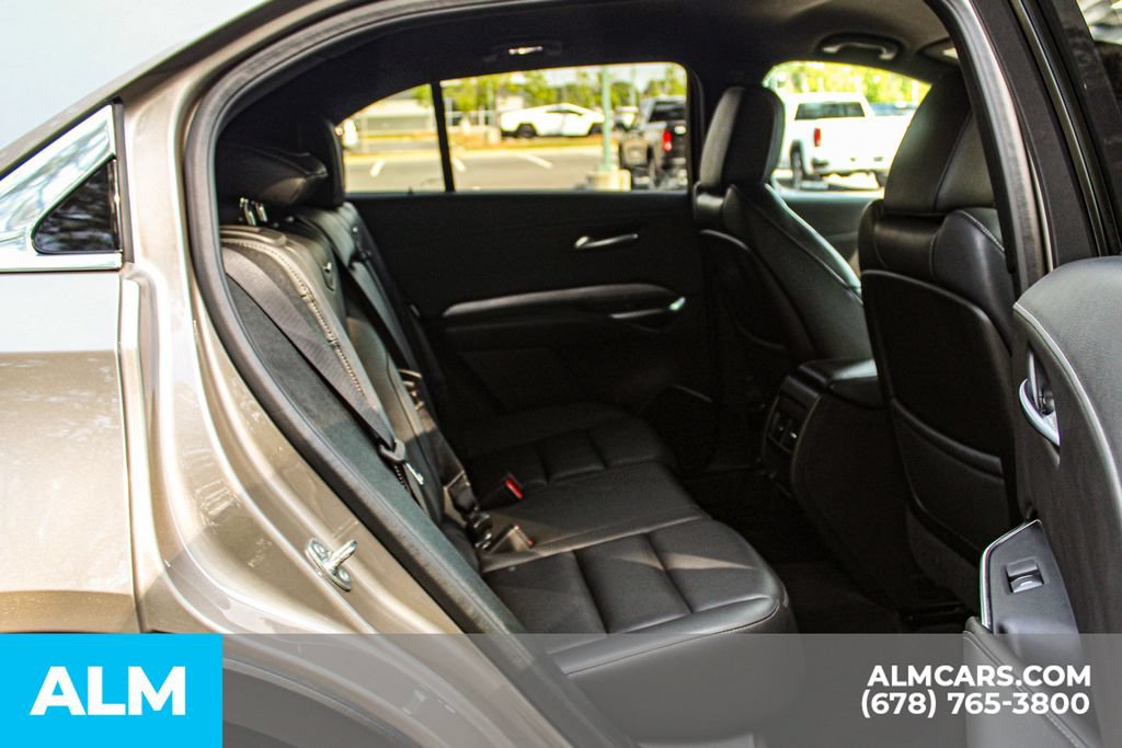 Used 2025 Cadillac XT4 Premium Luxury FWD image 17