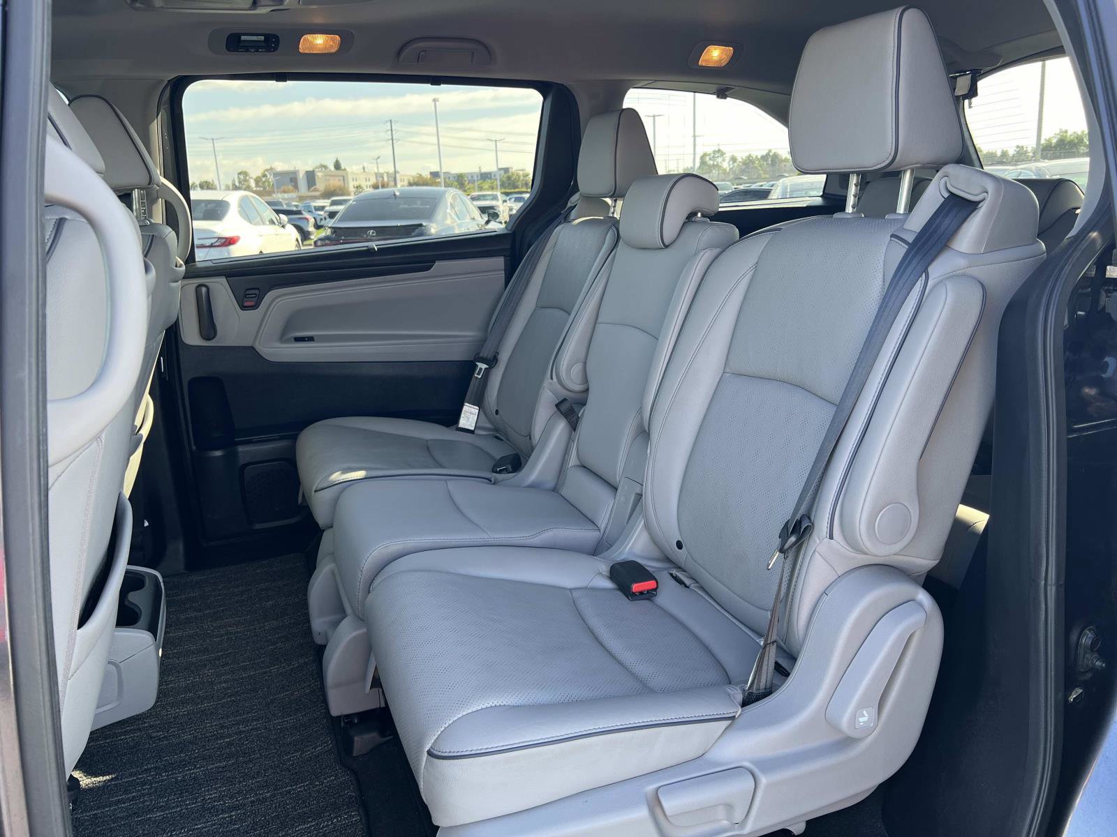 Used 2022 Honda Odyssey Elite image 23