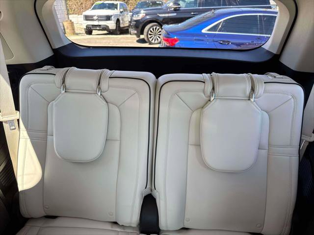 Used 2023 Lincoln Aviator Black Label AWD/4WD image 15