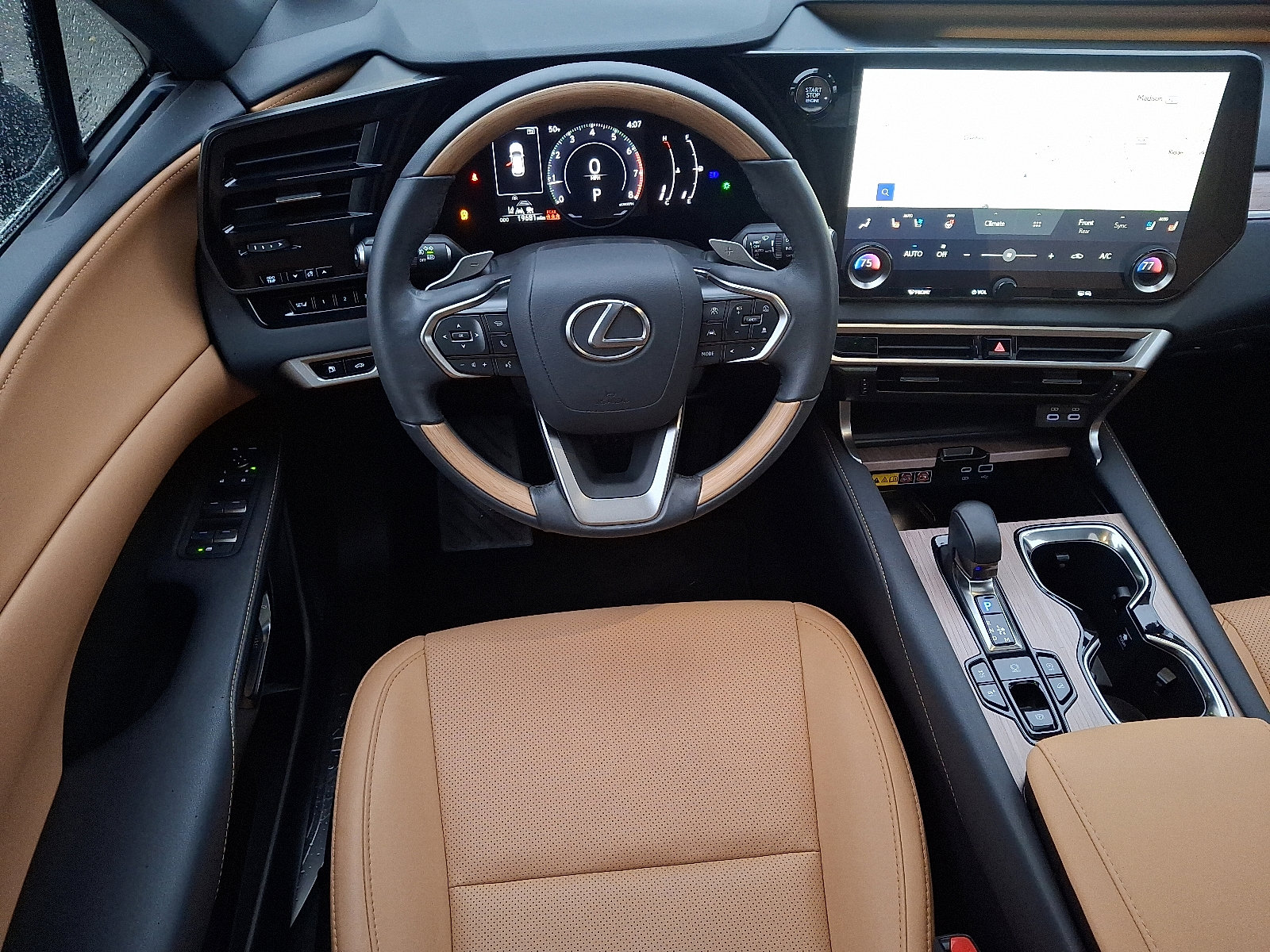 Used 2024 Lexus RX 350 Premium w/ Accessory Package (Z1) image 11