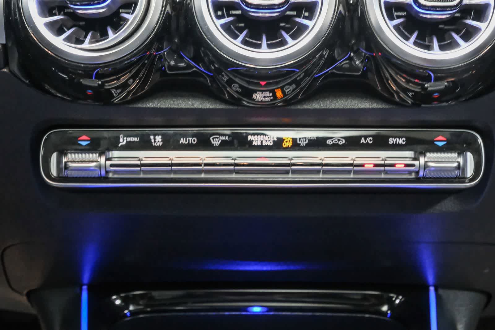 Certified 2023 Mercedes-Benz GLB 250 4MATIC image 18