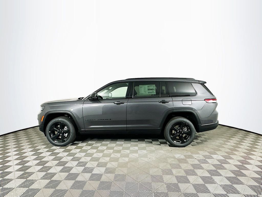 New 2025 Jeep Grand Cherokee L Limited w/ Black Appearance Package image 5