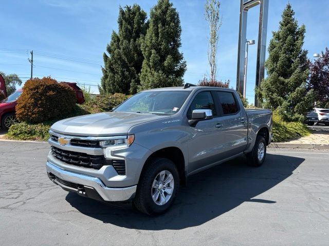 Used 2026 Chevrolet Silverado 1500 LT AWD/4WD image 1