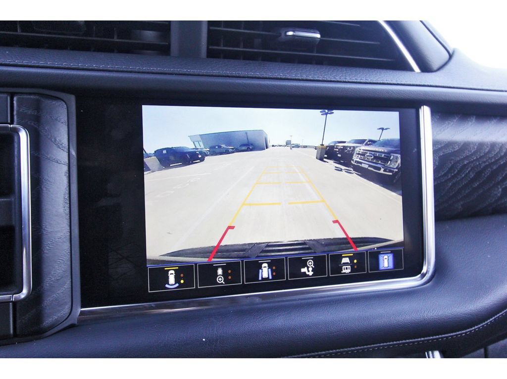 Used 2024 GMC Yukon Denali RWD image 22