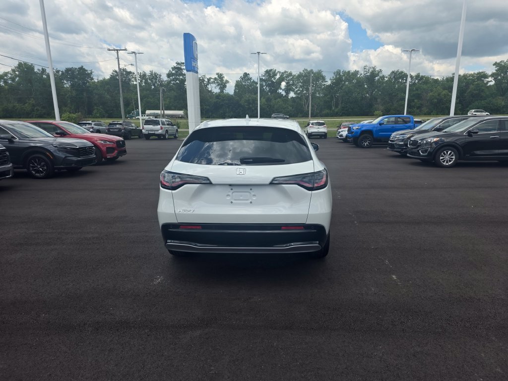 Used 2027 Honda HR-V EX-L image 4