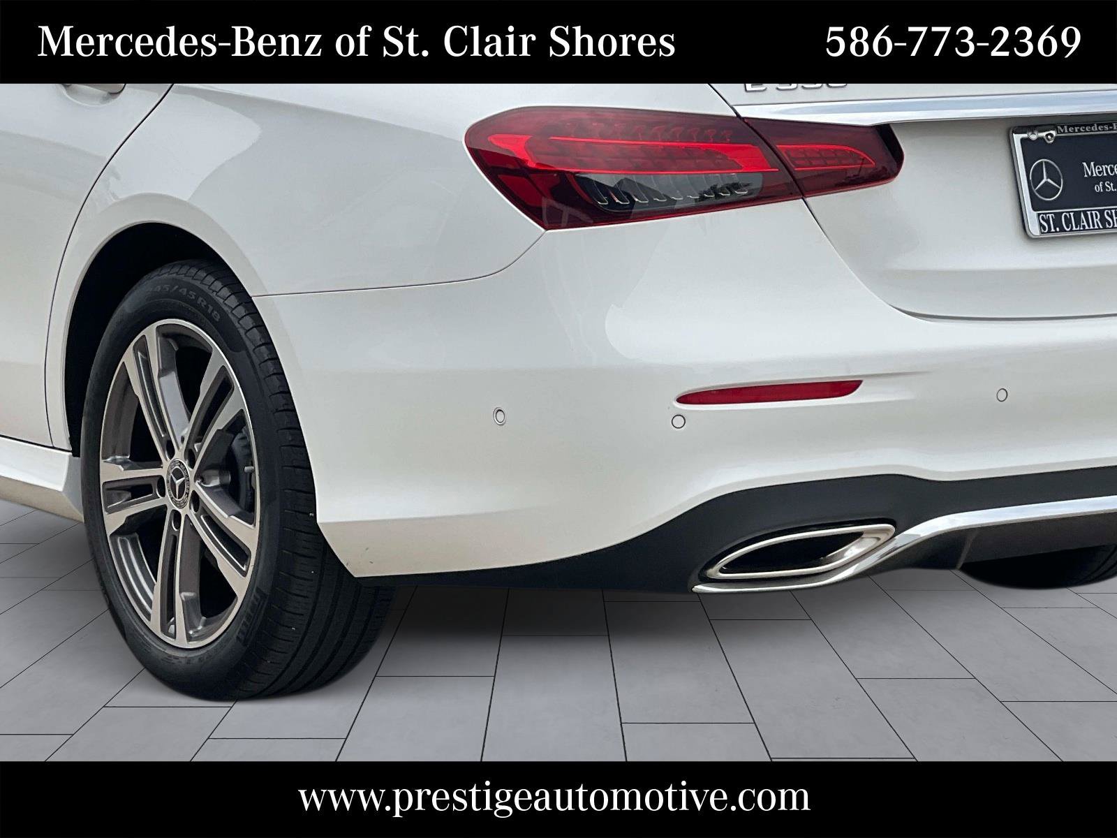 Used 2023 Mercedes-Benz E 350 4MATIC Sedan w/ Premium Package image 4