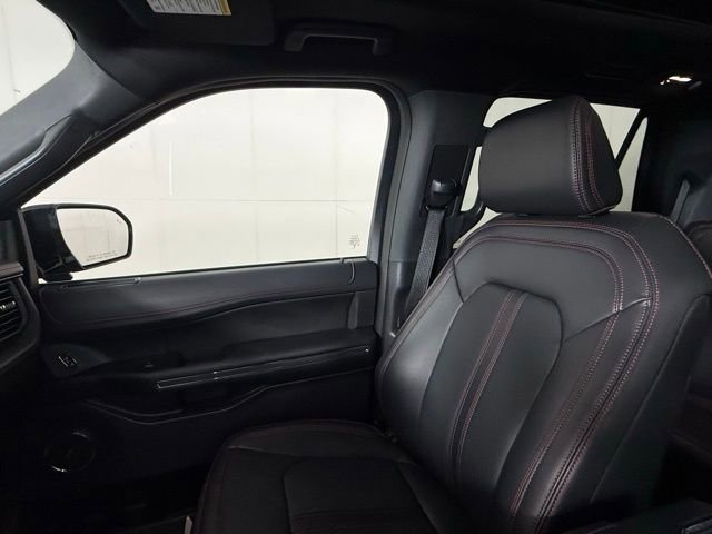Used 2023 Ford Expedition Limited AWD/4WD image 19