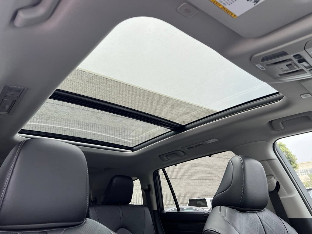 New 2026 Toyota Highlander Platinum AWD/4WD image 20