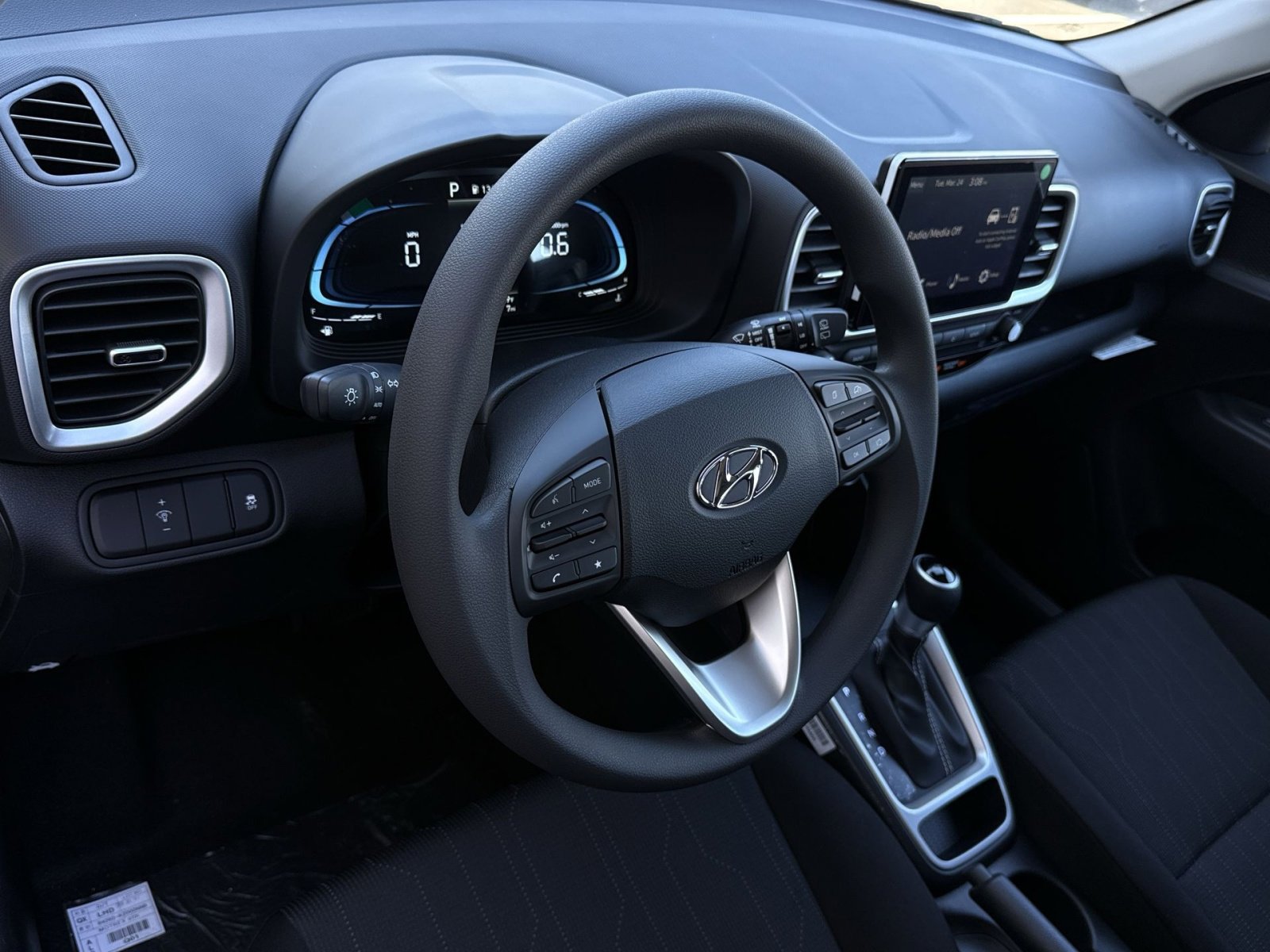 New 2026 Hyundai Venue SE image 16