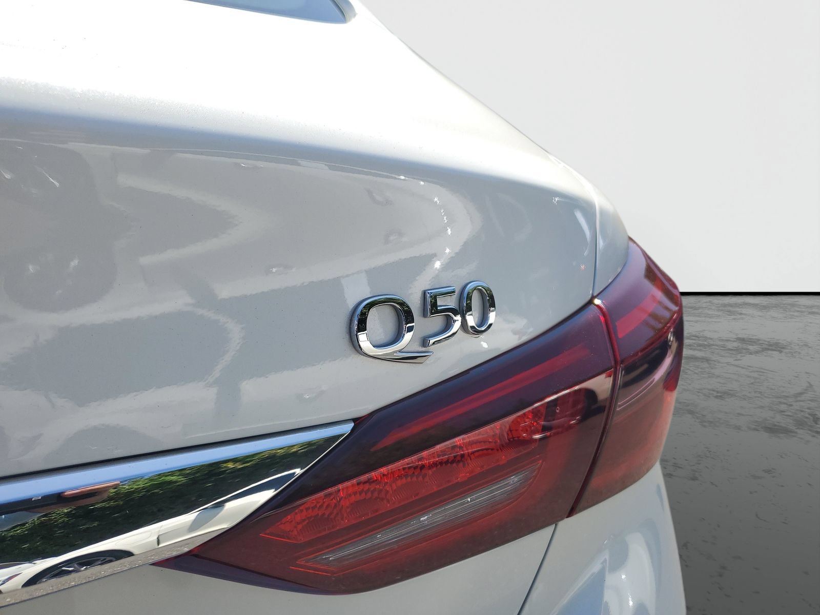 Used 2020 INFINITI Q50 Luxe RWD image 7