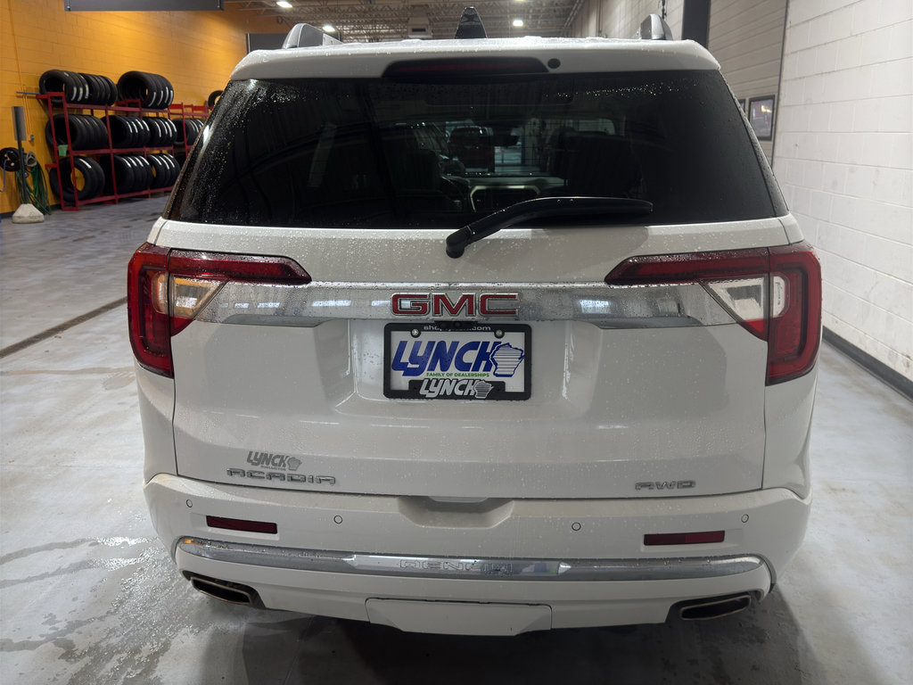 Used 2020 GMC Acadia Denali w/ GMC Pro Grade Package image 4