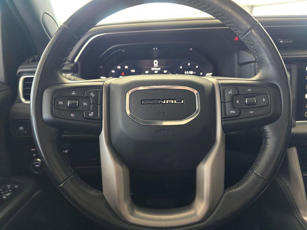 Used 2022 GMC Yukon Denali AWD/4WD image 28