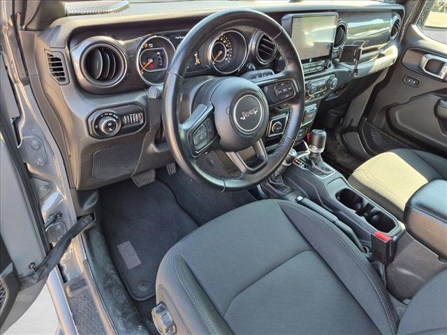 Used 2021 Jeep Gladiator Sport AWD/4WD image 9